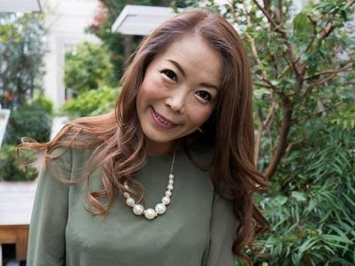 《熟女 おばさん》やって来たおば様は性欲の塊!!! チンポ突っ込まれると本気アクメの連続イキまくりwww