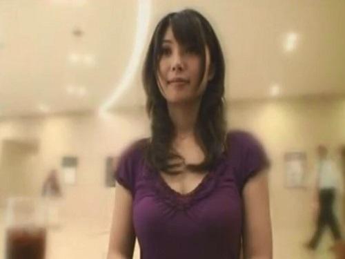 清楚な美人秘書さんを奴隷調教!!! 激しいオマ○コ責めにイキ潮流してイキまくりwww