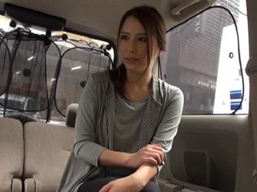 《人妻ナンパ》超絶美形スレンダー美人妻がホテルに入ると…!!! 真性の淫乱どエロ妻に大変身www