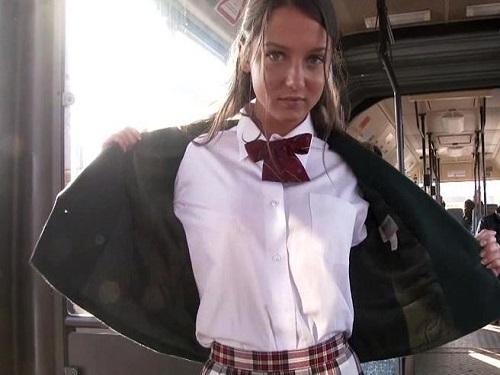 欧州原産18歳の美人JKが和製チンポをお試し生ハメやりまくりwww