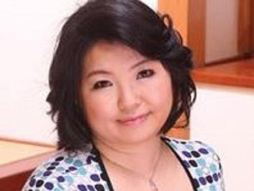 《五十路》脂肪溜め込んだ樽ボディは性欲衰え知らず!!! ついに息子に手を出し変態母子交尾www