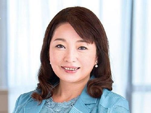 《五十路》他人棒の初体験!!! ふにゃちん亭主とは違うデカチンしゃぶってザーメン搾りwww