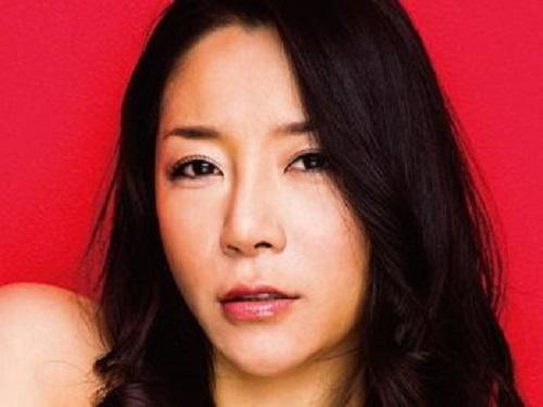 《熟女 おばさん》デカパイ熟女のセックス旅行!!! 痴熟女がイキ潮流して肉棒に大悦びwww