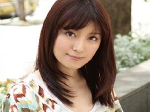 《人妻さん》このままご無沙汰続きに耐えられない美人妻がハメをはずして不倫セックスwww