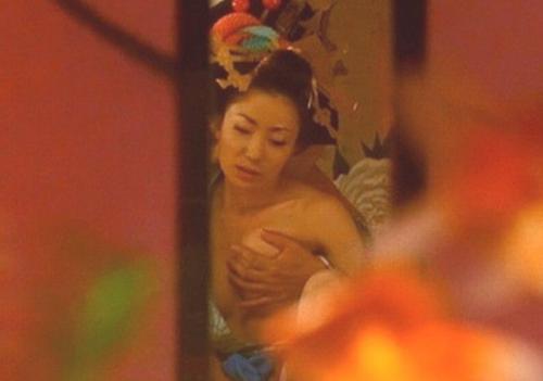 菅野美穂　乳首ごとおっぱい揉まれながら濃厚キスの濡れ場がエロい