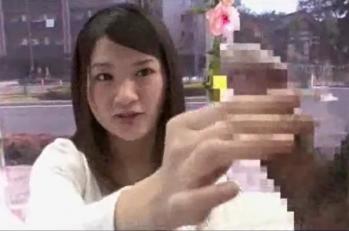 マジックミラー号『デカイッ』摩ってたら物凄い膨張したチンポに興味深々
