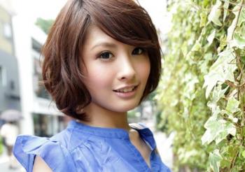 山口明奈　可愛らしい若妻が刺激を求めて不倫セックスしてる