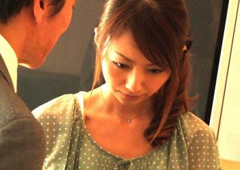 青木玲　旦那の借金の肩代わりに身体を売るハメになる美人妻