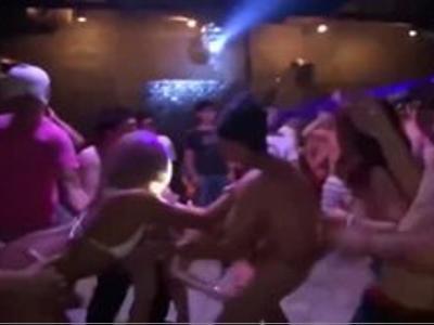 【ボイン&ギャル】感じのいいビキニ女性たちと乱交H！テンション高めなギャルたち！ギンギン確定
