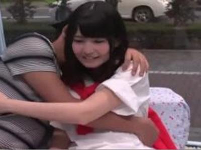 【おっぱい&エロ動画】童貞を装って素人娘に鬼ピストン！エビ反りになって感じまくりの清楚系美少女！絶対勃起のいい女