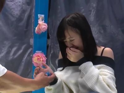 【外見える!?&素人】可愛いな美女が固定バイブで感じまくって我慢できずにHまでしちゃった！妄想注意なエロ映像