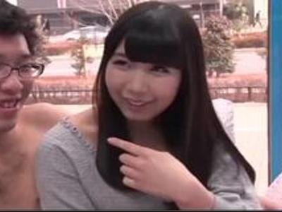【マジックミラー&筆おろし】巨乳な素人娘が恥ずかしがりながらもチェリーボーイの筆おろし！簡単に勃起しちゃう動画