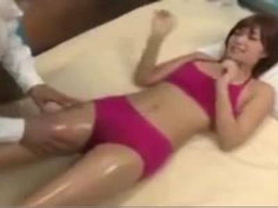 【マジックミラー&寝取り】スキーに来ていた若者カップルの彼女を生出し寝取り！今晩のおかずはこの子で決定
