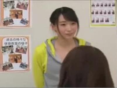 【羞恥&スポーツ】『やめて…声でちゃう…』巨乳な美女に図書館でセクハラ！愛液糸引きまくりの感じまくり！興奮しちゃうAV