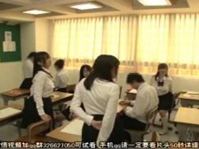 【女子校生&美少女】「下着がないんだけど」体育の後に下着をつけていない女友達に発情！絶対勃起のいい女