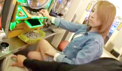 【北川エリカ】何するの？ギャルが店内でパチンコしてたらレイプ被害に！中出しまでガンガン犯されるｗｗｗ