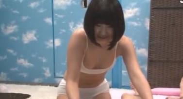 旅行中に無料マッサージだと言われMM号に入ってしまった女の子の末路ｗｗｗ