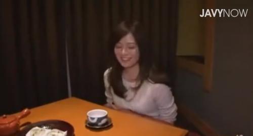 レスな美人若妻さんにオナニーをさせてその気にさせベッドイン