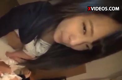 エッチでかわいい家庭教師さんと玄関でパコ