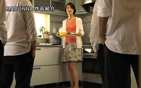 ＜友達の母×レイプ＞”あら？どうしたの？”息子が連れてきた同級生に囲まれて… 四十路ママが連日輪姦され性処理肉便器に