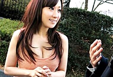 【熟女企画】ロリ系熟女優 川上ゆうの凄テクに耐えられたらご褒美企画 乳首舐め手コキ 淫語囁き 授乳手コキで悶絶イキ連発