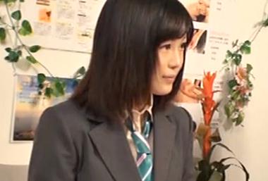 ”コレって治療なんですか？…” 可憐な女子校生が治療で来たのに悪徳整体師の快楽マッサージで完堕ち！中出しファック