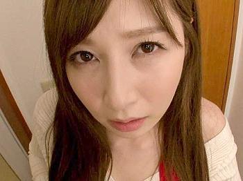 「ｼｯ！声出さないの…」淫語を囁き誘惑してくる痴女熟女！M男が声我慢を強制され小声で逆レイプされる