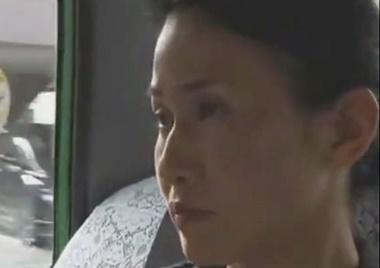 ＜ヘンリー塚本＞普通に見えるオバちゃんだが職業は障害者の性処理裏介護師！溜まった性欲を熟女の熟れた体で吐き出す