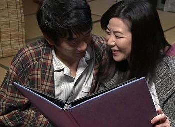 ”オバサンさんでよかったら相手になるわよ❤”女でありたい高齢熟女と溜まっている若い男の性欲がぶつかり合った結果 近親相姦