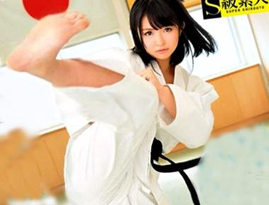 ”絶対に負けない！あっ❤ダメだよ…❤”負けず嫌いの空手美少女を力づくで押し倒して屈辱的にヤル！＜アスリート美女＞