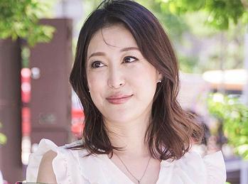 ＜熟女ナンパ＞”こんなオバサン口説いてくれるの？”アラフォーとは思えない美魔女と中出しハメ撮り不倫セックス！