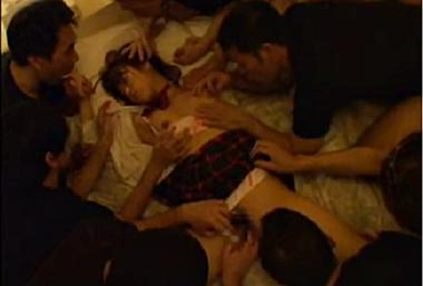 出会い系で知合った家出中の女子高生を睡眠薬で昏睡状態にして集団レイプするヤバいやつ！無許可で子種中出しする鬼畜ぶり