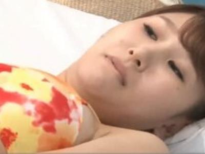 《リフレ×エロ動画》素人ナンパ『彼氏のより気持ちいぃ…』水着少女にエロマッサージからの寝取り！簡単に勃起しちゃう動画