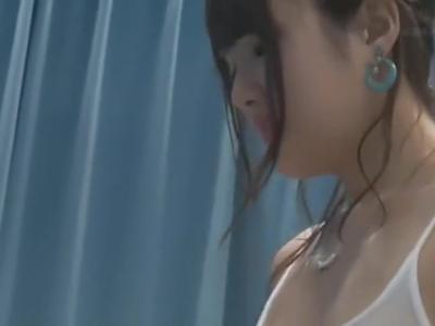 《外見える!?×エロ動画》【エロエロカー】JDが友達とエッチな姿で性器を擦り合い！火がついて本番エッチ！勃起確実な激エロ動画