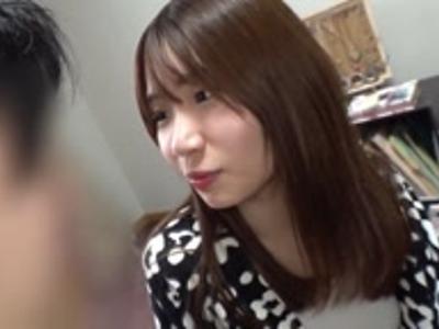 《素人ナンパ×ナンパ》「キスも初めて？」街で見つけた二十代の女の子の家にお邪魔してエチエチ！女性が見てもいいスケベ映像