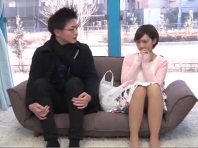 《素人ナンパ》【エロエロカー】チェリーがきれいな若いOLさんのマンコに初めてのチンポ挿入！勃起必須