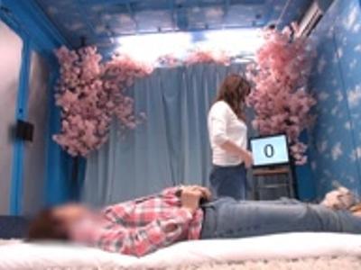 《外見える!?×企画》素人ナンパ 大学生男女が素股500回企画で興奮して生ハメ！最高級に勃起もののエッチな映像