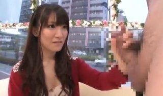ナンパしたウブで素直な女子大生にマジックミラー号で初めてのデカチンを言われるがまま触ってしゃぶって挿入して堪能してもらう
