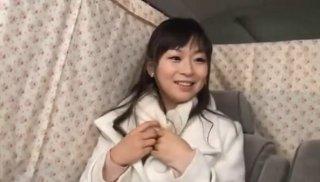 ナンパした26歳の美人若妻は若さ故にFカップを武器に不倫中ということもあって中出ししたら怒られたので手マンで洗い流す