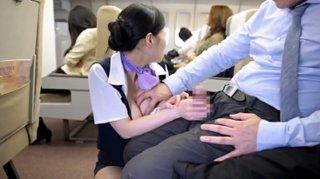 機内サービスの真面目で上品なCAさんが接客時に距離が近過ぎてついついお尻や胸を触り勃起を手コキさせカートに隠れてハメる