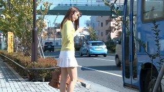 満員電車で痴漢に遭ったためバス通勤に変えたところバスでも痴漢に遭いネクタイで拘束されてハメられる8頭身モデル体系のOL