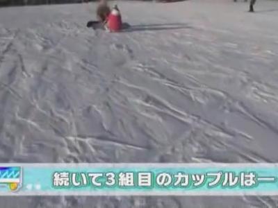 (外見える!?+寝取られ)「中はダメだよ」オイルエステで気持ちよくなった彼女を寝取り！センズリ向きのR18映像