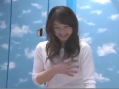 (おっぱい+エロ動画)女子大生が友達と素股500回！気持ちよくなりすぎて我慢できずに生挿入して生出し！魅力的な女の子