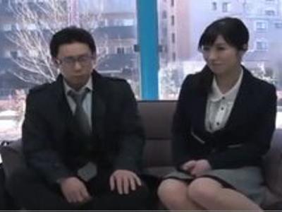 (マジックミラー+素人ナンパ)社会人1年目の新入社員が早漏男子の悩み相談で押しに負けて連続ファックしちゃった！じっくり見ちゃうエロ動画