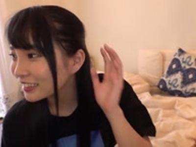 (素人ナンパ+20代)普通の女性の自宅を訪問！チェリー君をセクシーにおもてなししてくれた！スケベ注意な18禁動画