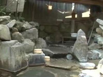 (姉+妹)家族旅行で姉と混浴！魅力的な体に勃起しちゃって露天風呂で近親相姦生ハメ生出しファック！ギンギン確定