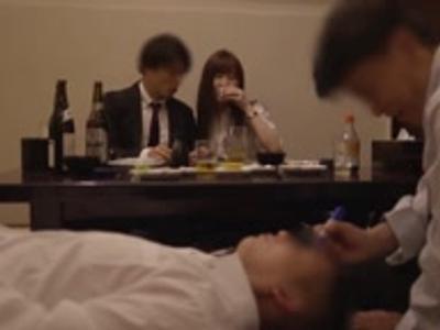 (ハメ撮り+寝取られ)『撮らないでよ』職場の同僚と飲み会の後に相部屋でヤリまくった！即抜け注意なスケベ動画