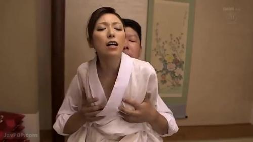 【白木優子】亡き父から継いだ店の借金は娘が身体で返していく