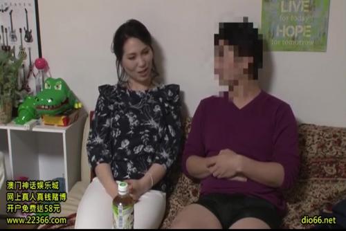 【熟女ナンパ】果たして美熟女奥様はナンパ男に身体を許してしまうのか！？メロメロになっていく様子を隠し撮り！
