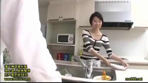 夫に隠れて家の中のあらゆるところで行われる不埒な行為